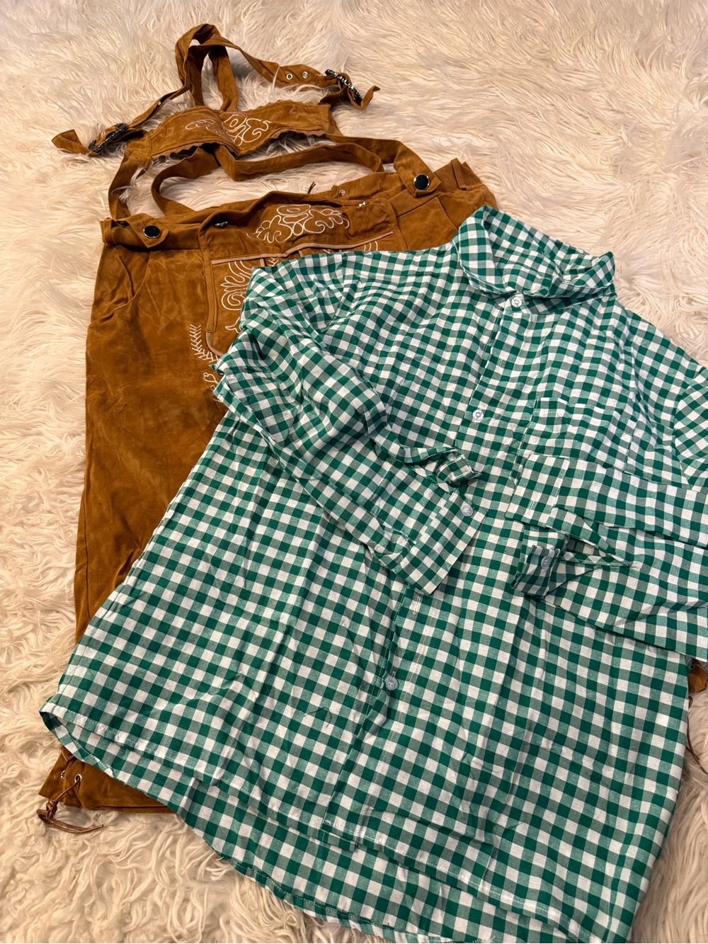 Men’s Oktoberfest costume (C6)